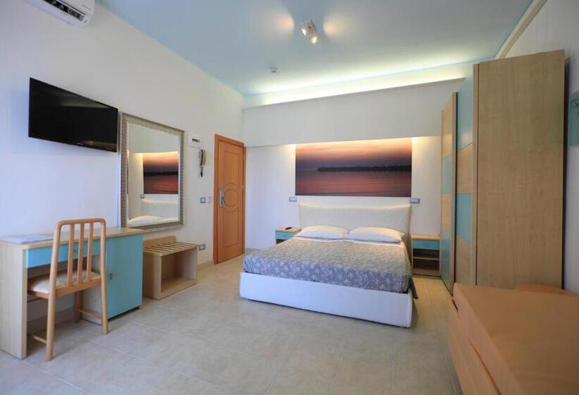 اتاق سوپریور خانوادگی, La Perla