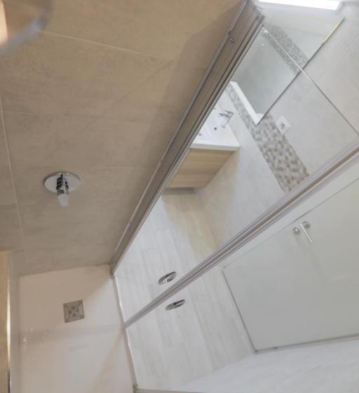 اتاق استاندارد, La Perla