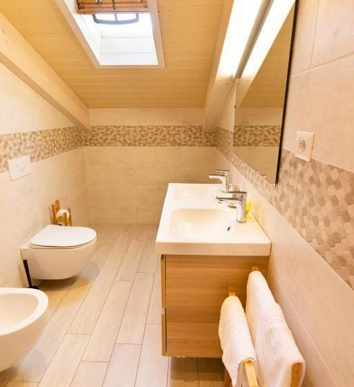 اتاق استاندارد, La Perla