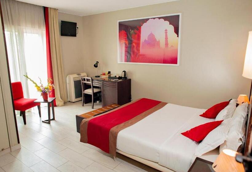 اتاق لوکس با بالکن, Le Grand Mellis Hôtel & Spa