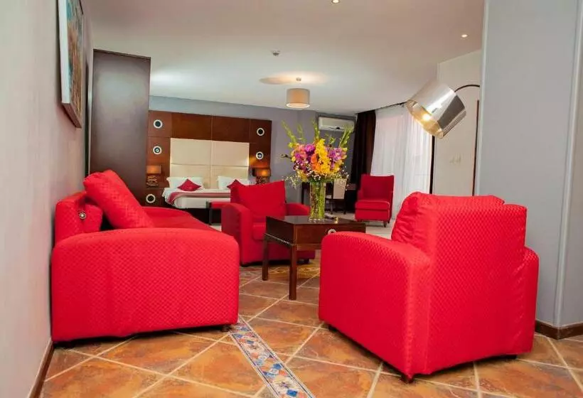 سوئیت سینیور, Le Grand Mellis Hôtel & Spa