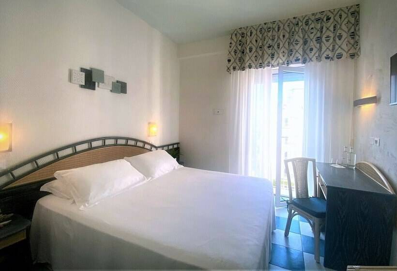 غرفة قياسية, Luxor Cattolica Beach