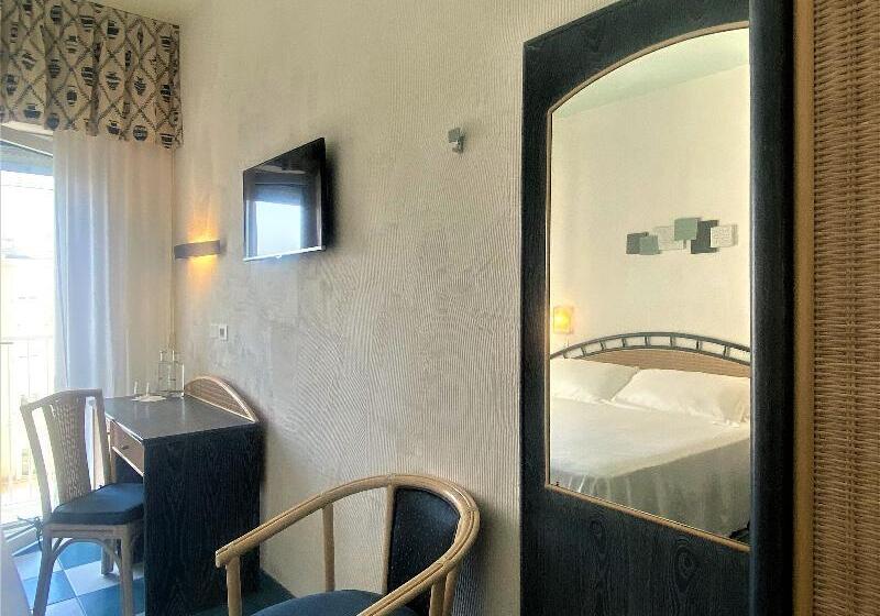 غرفة قياسية, Luxor Cattolica Beach