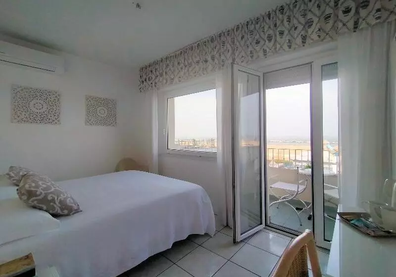 Triple Room Sea View, Luxor Cattolica Beach