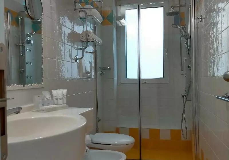 Triple Room Sea View, Luxor Cattolica Beach