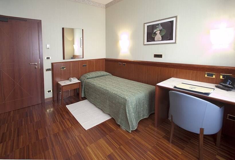 חדר סטנדרט יחיד, Palace