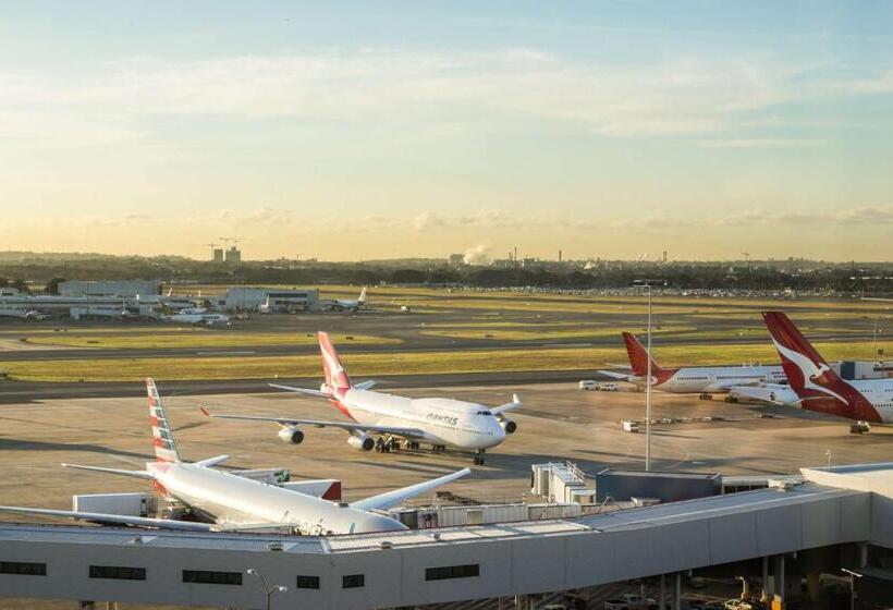 غرفة ديلوكس سرير كينج, Rydges Sydney Airport