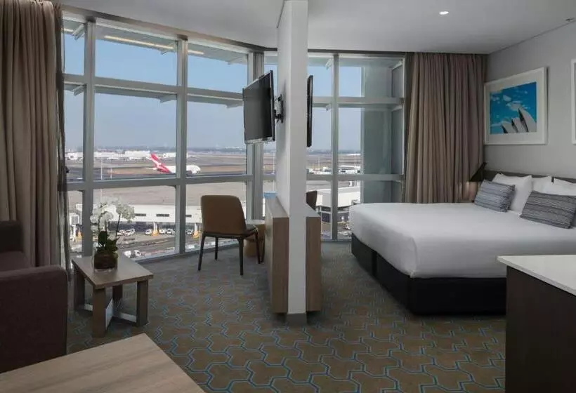 キングサイズベッドのスイートルーム, Rydges Sydney Airport