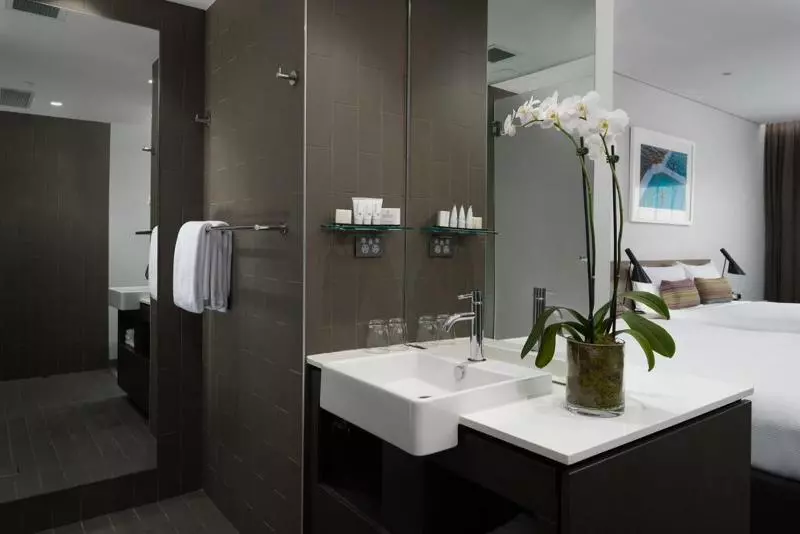 キングサイズベッドのデラックスルーム, Rydges Sydney Airport