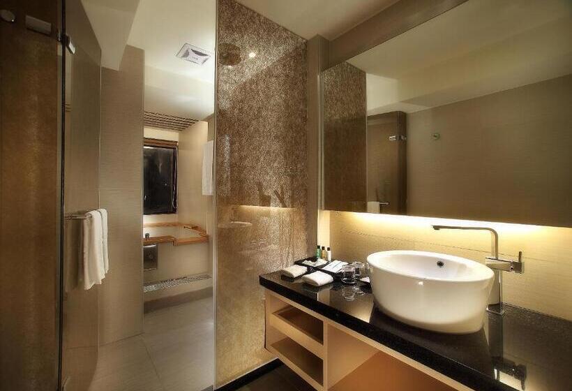 Deluxe Room Mountain View, Sun Moon Lake