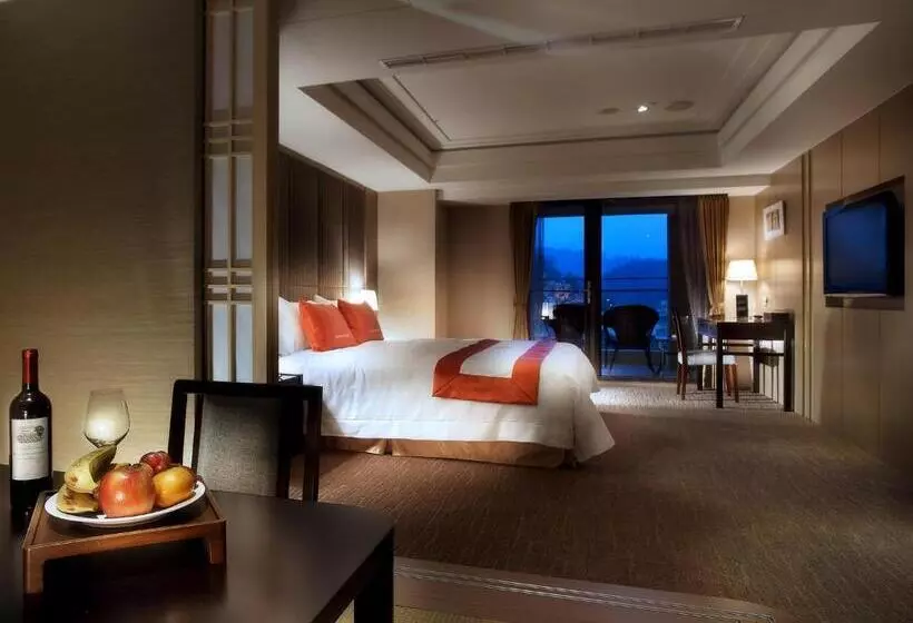 اتاق استاندارد با چشم‌انداز دریاچه, Sun Moon Lake