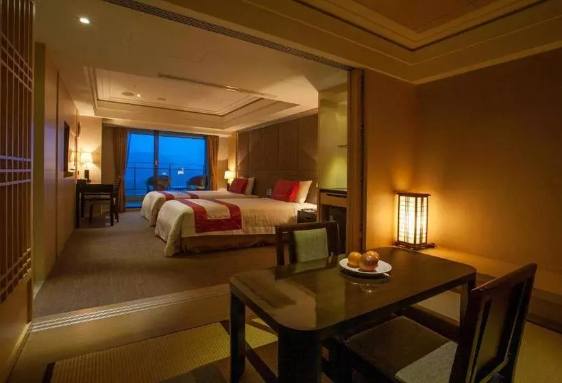 اتاق استاندارد با چشم‌انداز دریاچه, Sun Moon Lake
