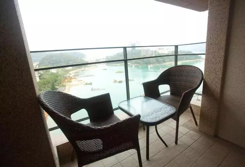 اتاق لوکس خانوادگی, Sun Moon Lake