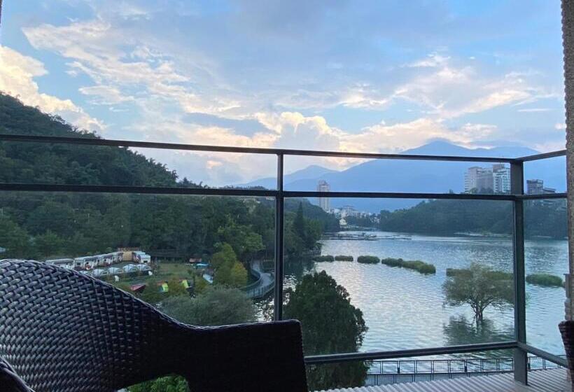 Deluxe Room Mountain View, Sun Moon Lake