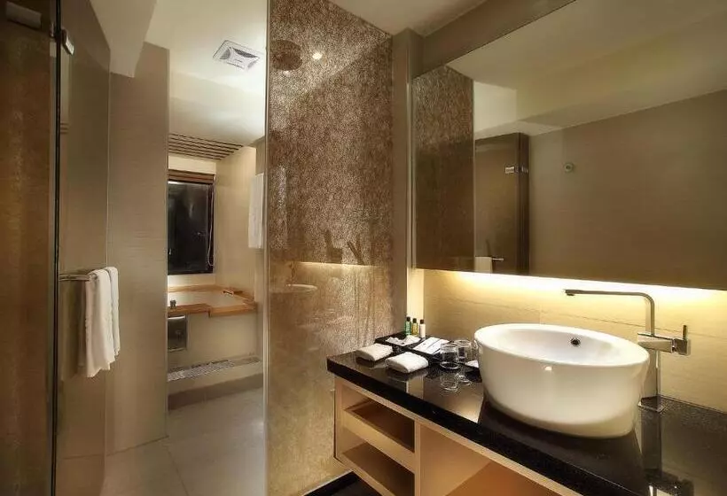 Deluxe Room Mountain View, Sun Moon Lake