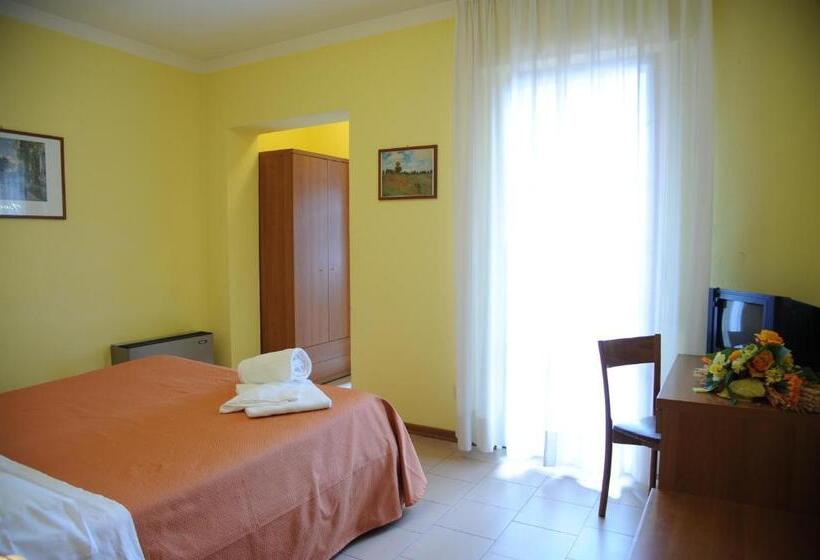 חדר סטנדרט, Tre Castelli