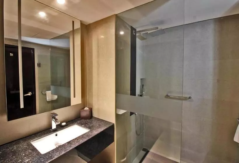 キングサイズベッドのスーペリアルーム, Swiss Belhotel Harbour Bay