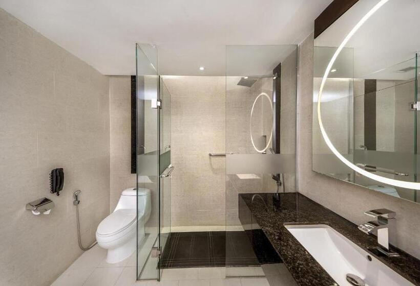 Номер Superior Кровать Кинг, Swiss Belhotel Harbour Bay