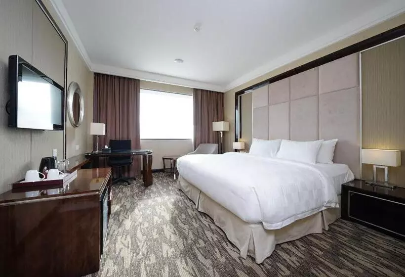 キングサイズベッドのスーペリアルーム, Swiss Belhotel Harbour Bay