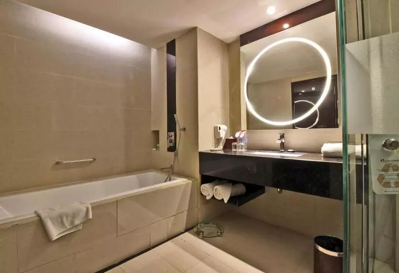 デラックスルーム, Swiss Belhotel Harbour Bay