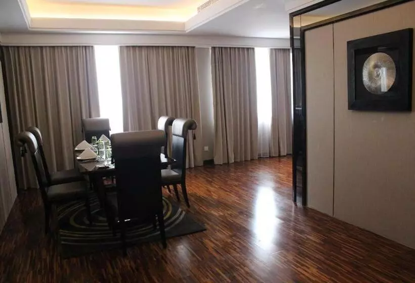 プレジデントスイートルーム, Swiss Belhotel Harbour Bay