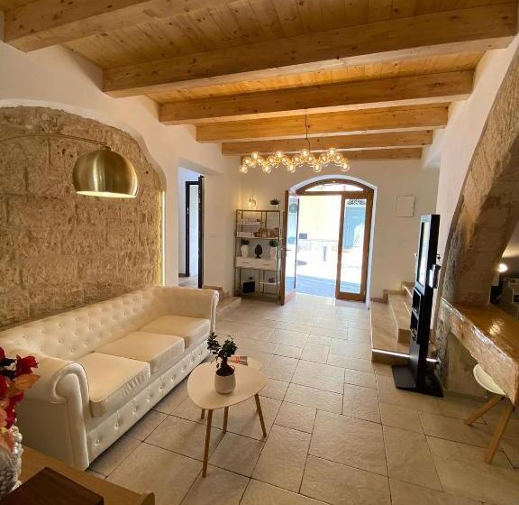 バルコニー付きデラックスルーム, Atrium