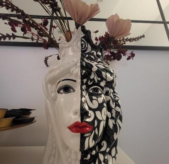 スタンダードルーム, Atrium