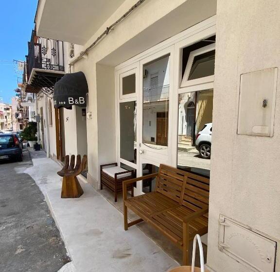 テラス付スタンダードルーム, Atrium