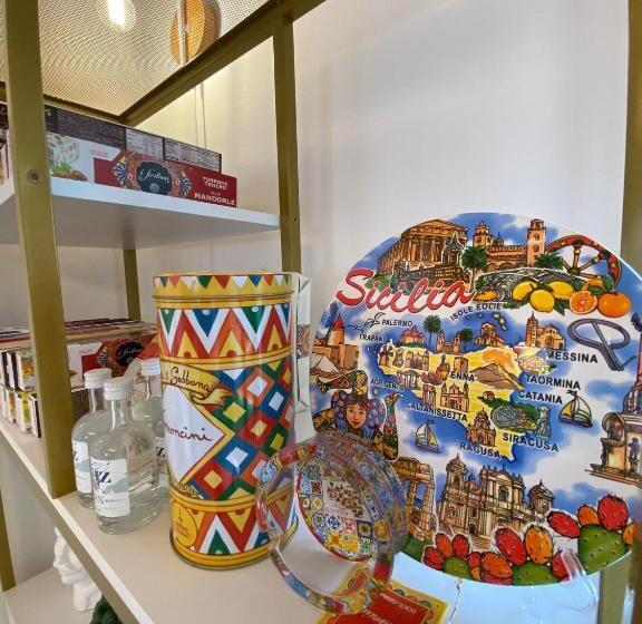 コンフォートトリプルルーム, Atrium