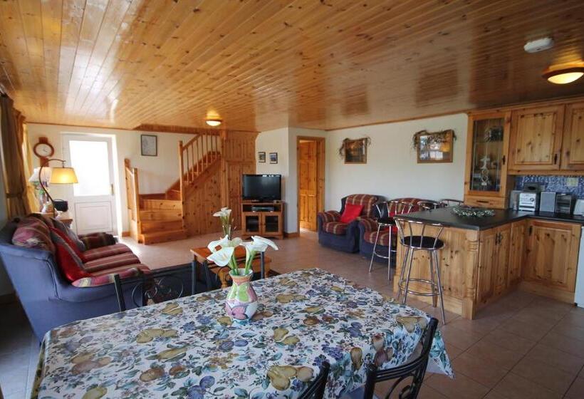 شقة غرفتين, Carraig Liath House