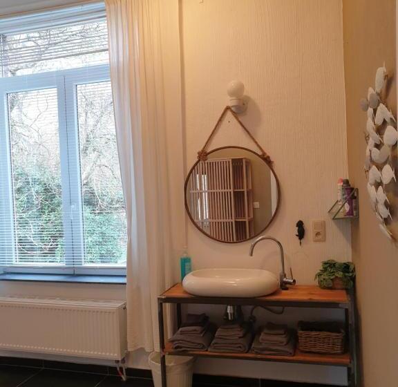 스탠다드 트리플 룸, Escale Chambre D Hôtes Au Coeur Du Vieux Profondeville Entre Namur Et Dinant