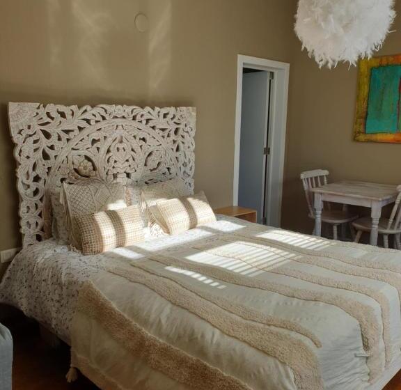 スタンダードトリプルルーム, Escale Chambre D Hôtes Au Coeur Du Vieux Profondeville Entre Namur Et Dinant