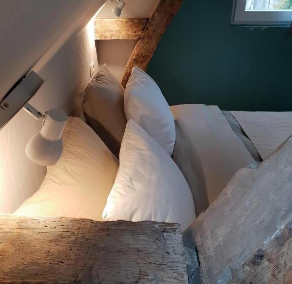 スタンダードルーム, Escale Chambre D Hôtes Au Coeur Du Vieux Profondeville Entre Namur Et Dinant