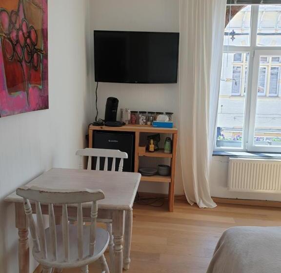 Номер Стандарт Трехместный, Escale Chambre D Hôtes Au Coeur Du Vieux Profondeville Entre Namur Et Dinant