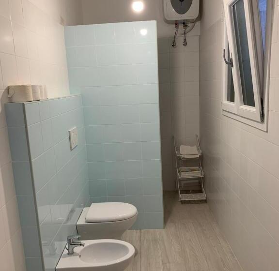 Camera Familiare, Librari   Quality Confort