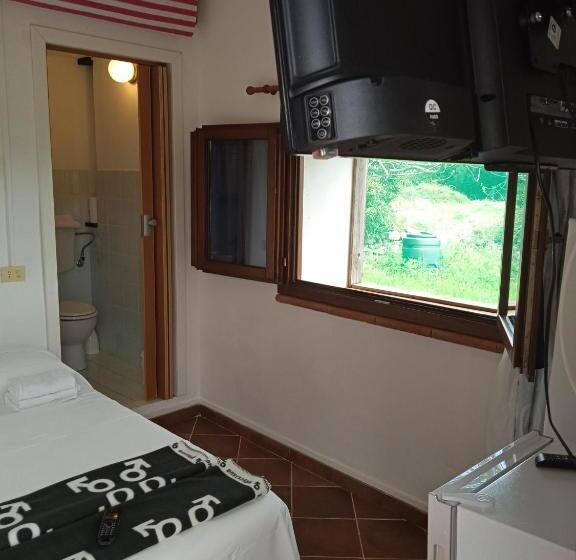 标准间, Lo Stazzo