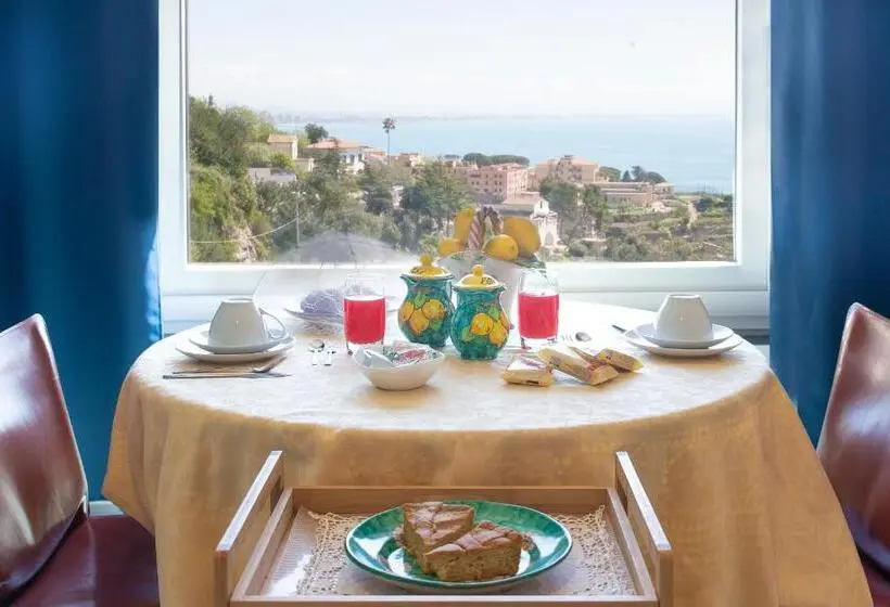 Deluxe-huone Merinäkymä, Villa Fontana Limite