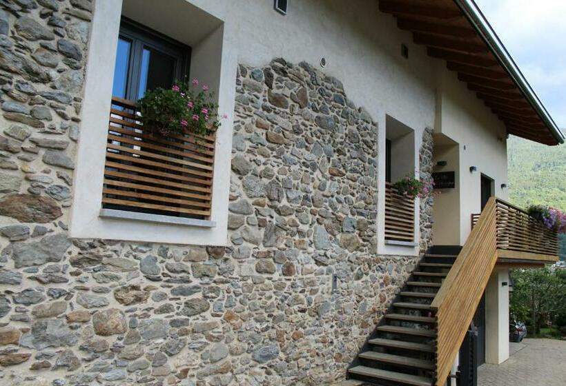 غرفة كومفورت ثلاثية, La Vita In Campagna