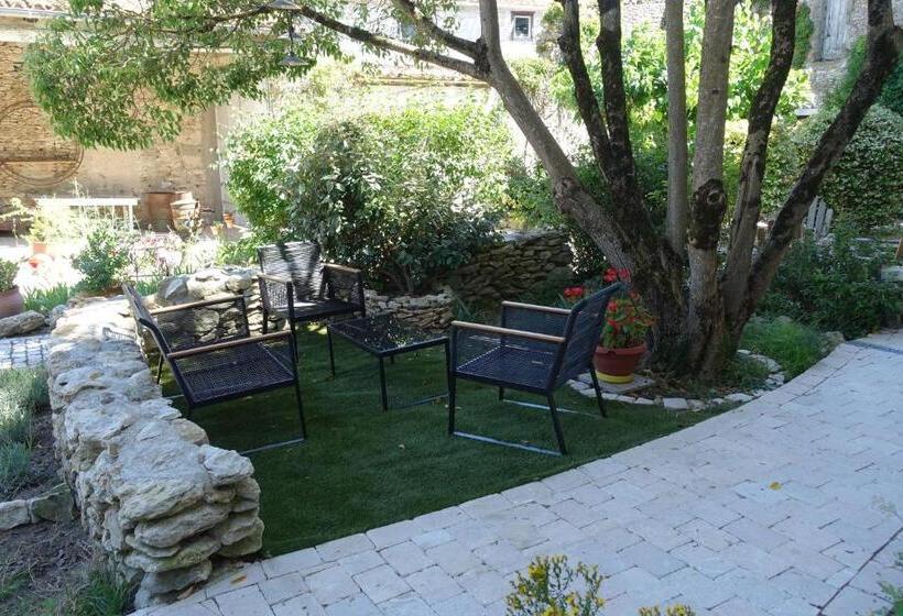 디럭스 스위트 킹 침대, Château Moussoulens