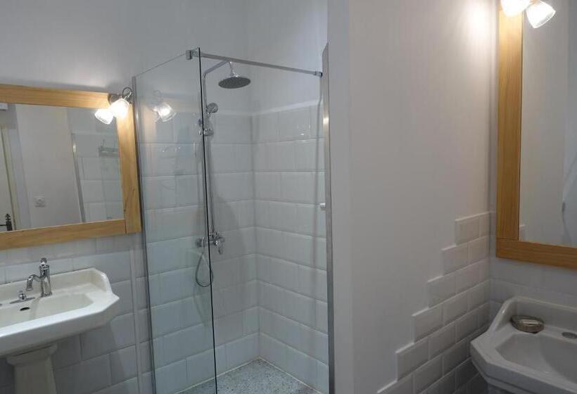 패밀리 스위트, Château Moussoulens