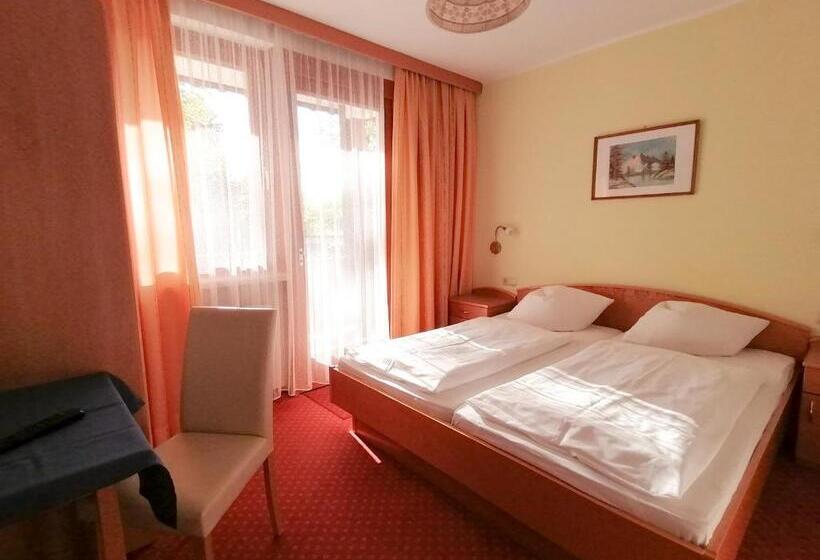 اتاق استاندارد یک تخته با بالکن, Strandpension Liane