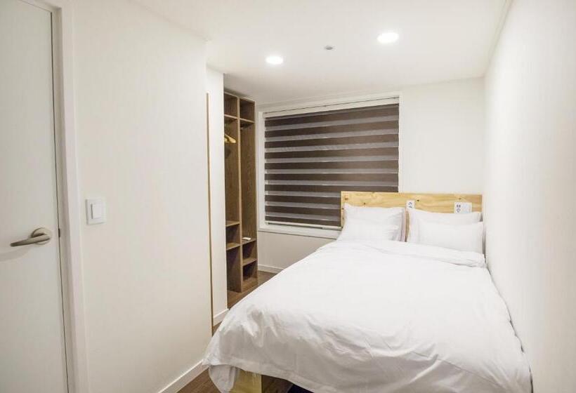 スタンダードルーム, Seoulite Inn Myeongdong Formerly   Step Inn Myeongdong 2