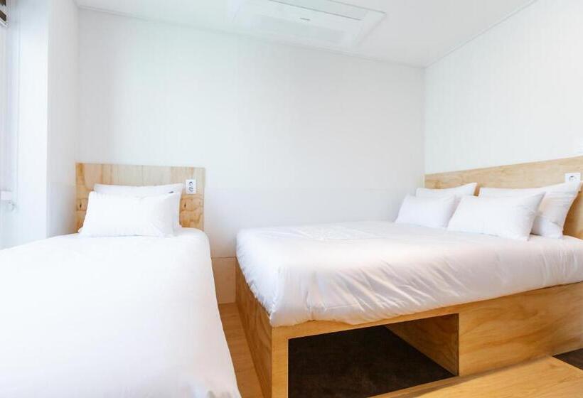 标准三人间, Seoulite Inn Myeongdong Formerly Step Inn Myeongdong 2