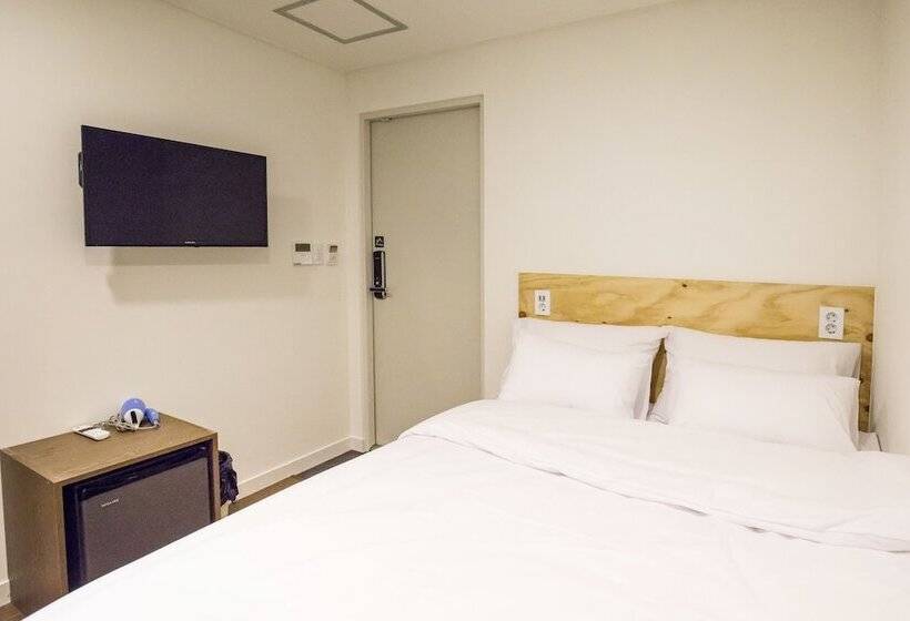 标准三人间, Seoulite Inn Myeongdong Formerly Step Inn Myeongdong 2