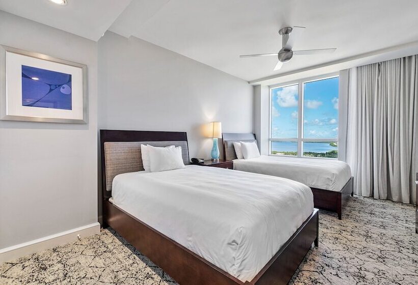 شقة غرفتين مطلة على البحر, Palm Beach Singer Island Resort & Spa Luxury Suites