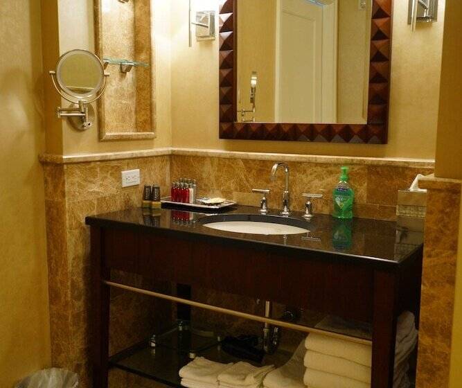 جناح ديلوكس سرير كينج, Palm Beach Singer Island Resort & Spa Luxury Suites