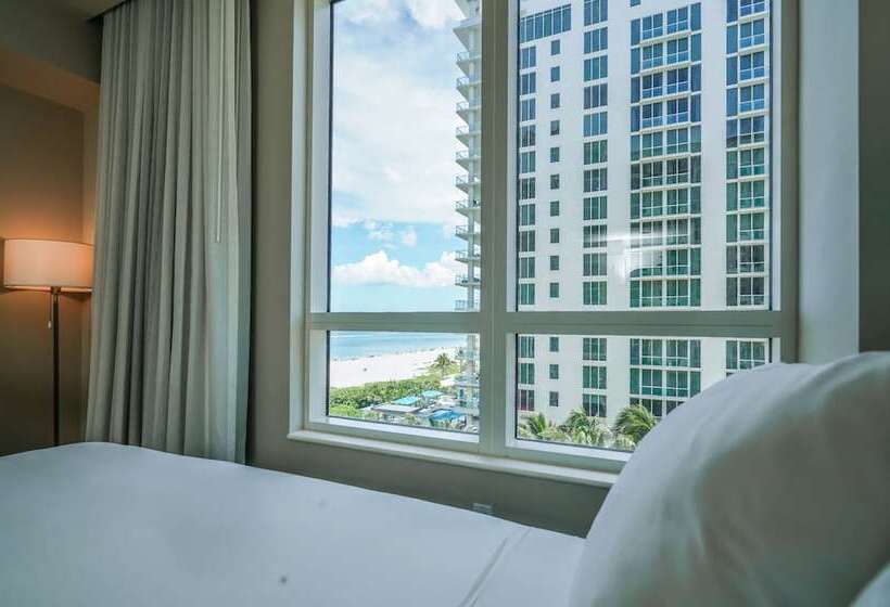 جناح بريميوم غرفتين نوم, Palm Beach Singer Island Resort & Spa Luxury Suites