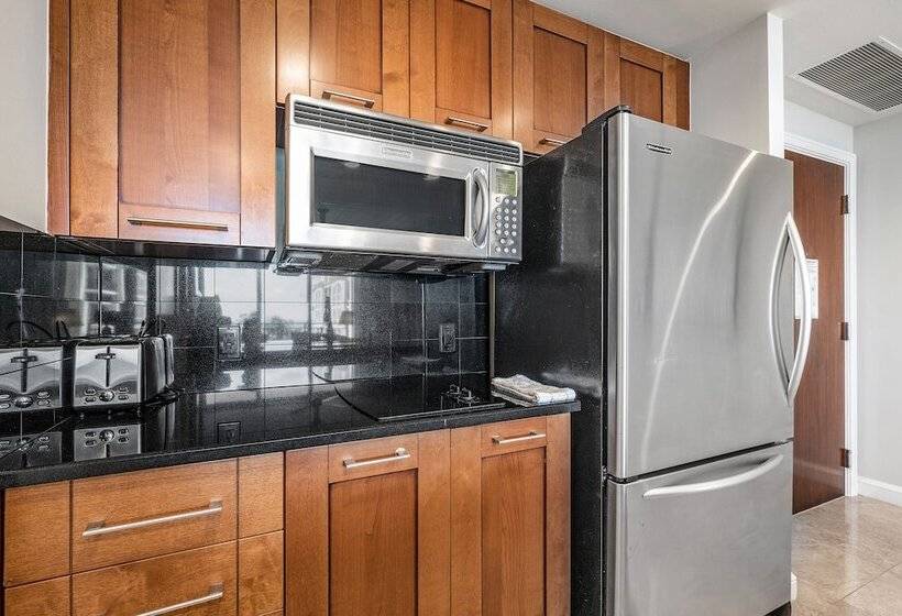 جناح ديلوكس, Palm Beach Singer Island Resort & Spa Luxury Suites