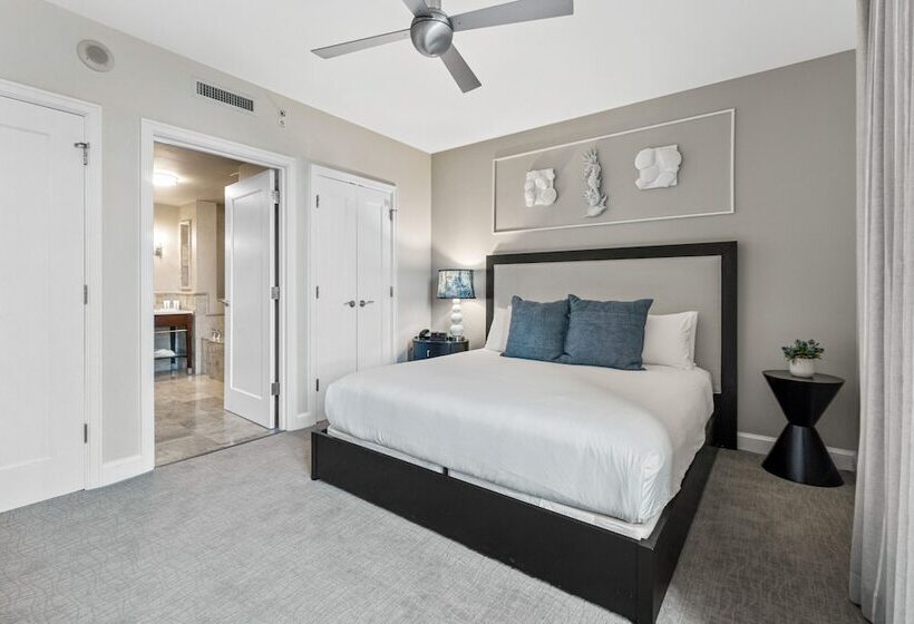 جناح ديلوكس مطل على البحر, Palm Beach Singer Island Resort & Spa Luxury Suites