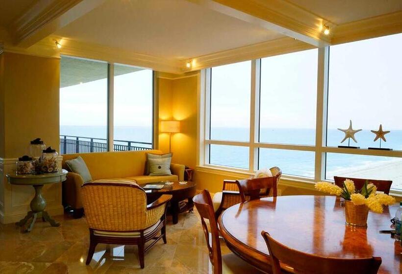 جناح ملكى, Palm Beach Singer Island Resort & Spa Luxury Suites